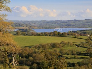 3_chew _valley_footpath