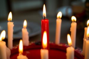 candles-1008049__340