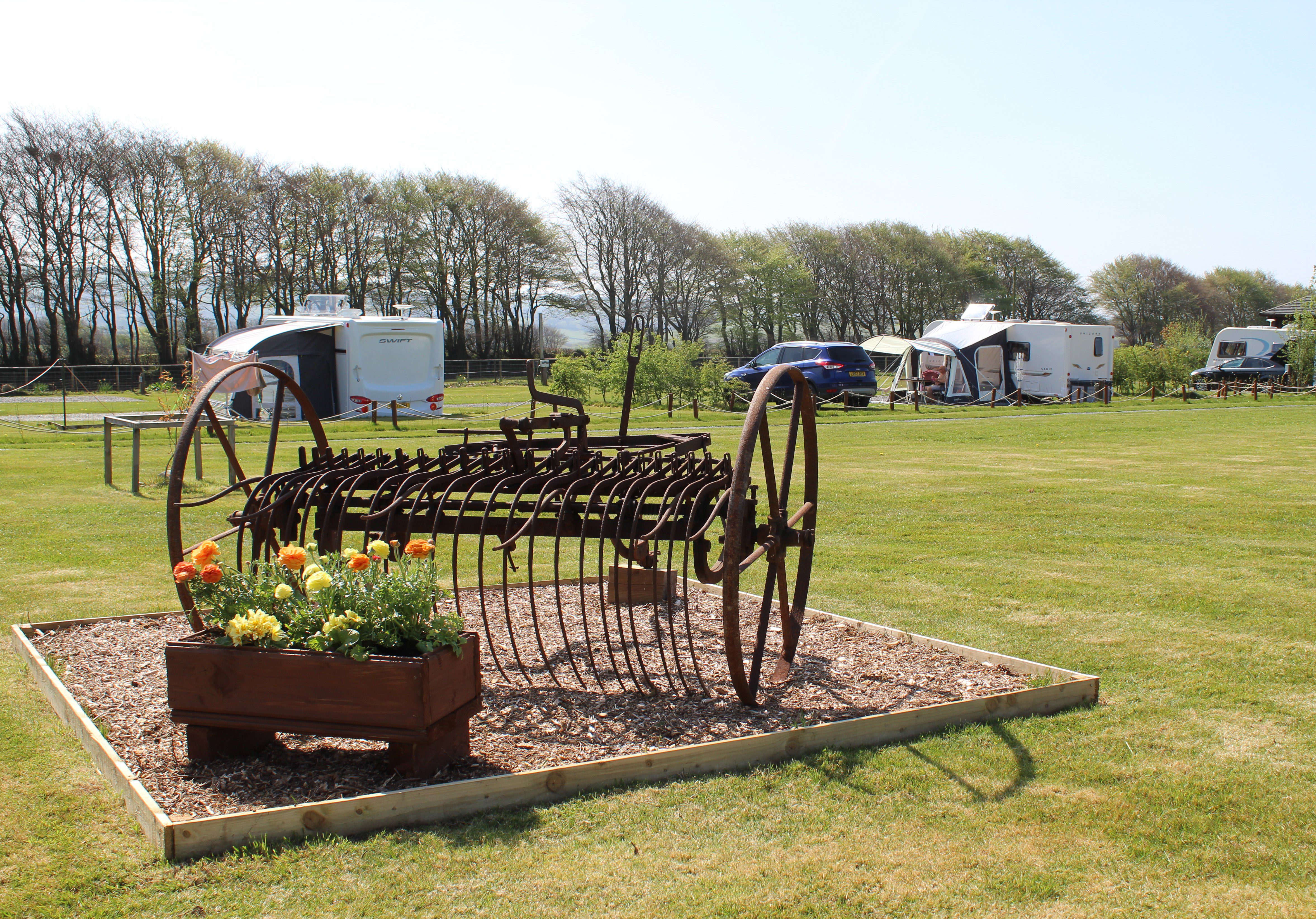 Hallsdown Farm Touring Park | Tranquil Parks