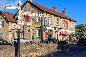 Red Lion pub near Bath Chew Valley Caravan Park